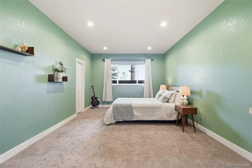 1543 Copper Rose Drive Golden CO 80401