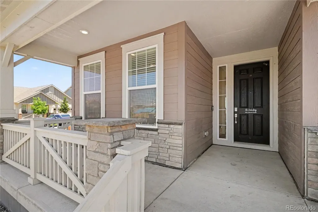 10046 Uvalda Street Commerce City CO 80022