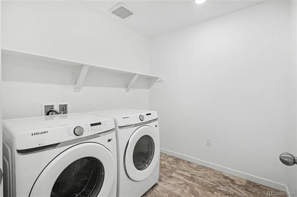 10046 Uvalda Street Commerce City CO 80022