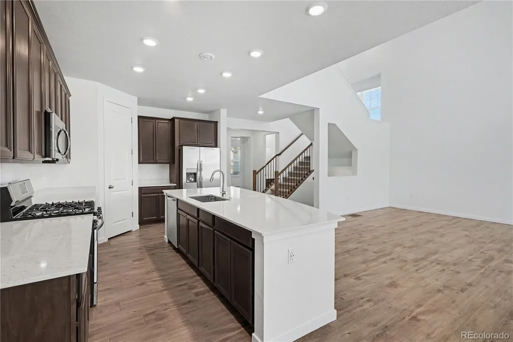 10046 Uvalda Street Commerce City CO 80022