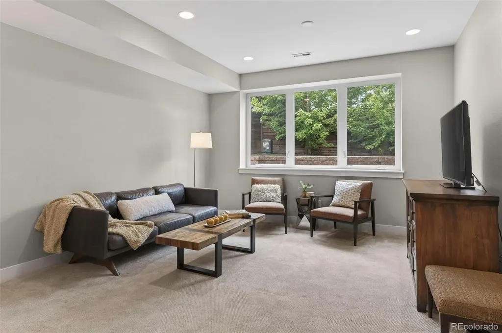 5635 Zuni Court Denver CO 80221