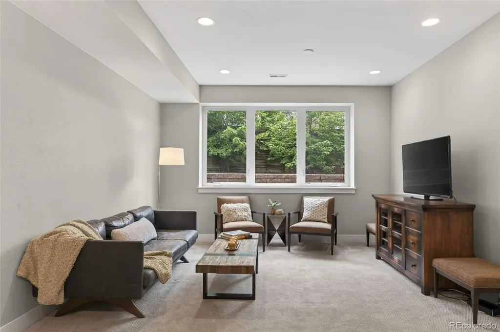 5635 Zuni Court Denver CO 80221