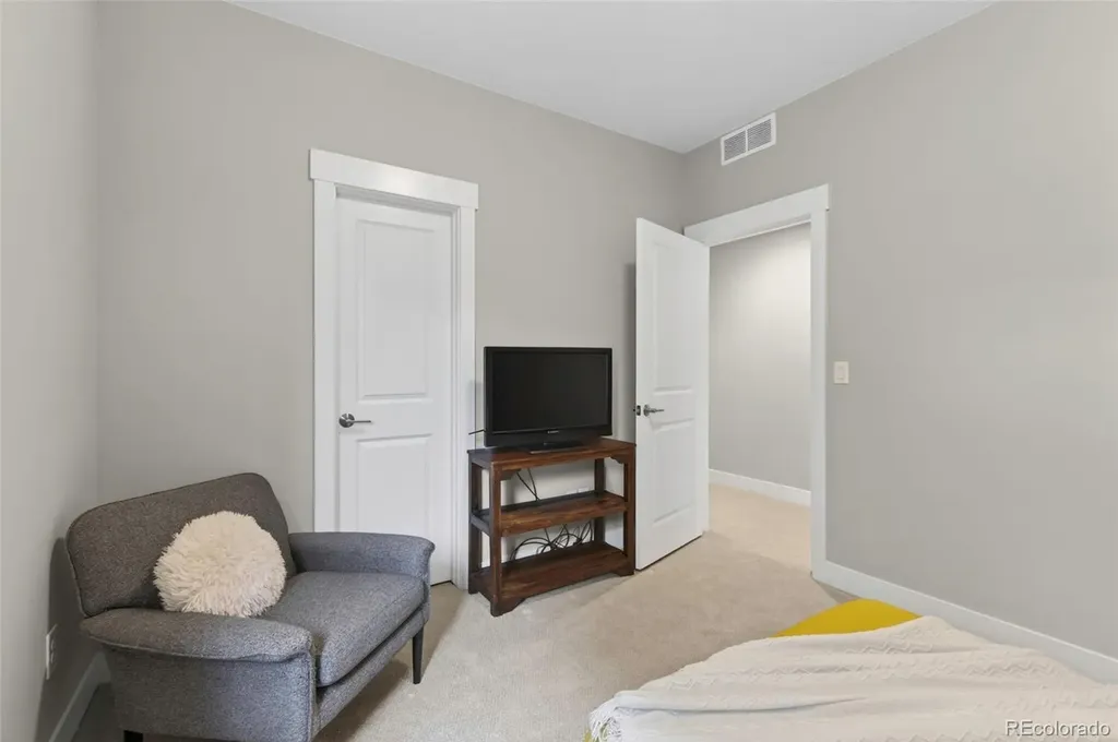 5635 Zuni Court Denver CO 80221