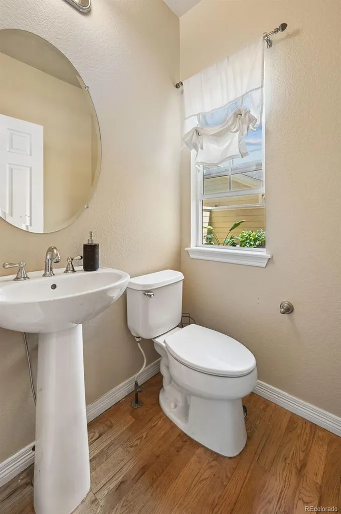 8572 Ellis Street Arvada CO 80005