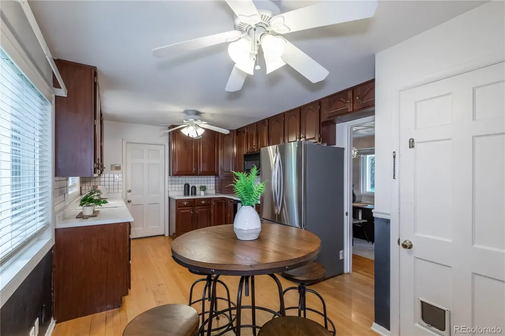 1061 E Briarwood Circle N Centennial CO 80122