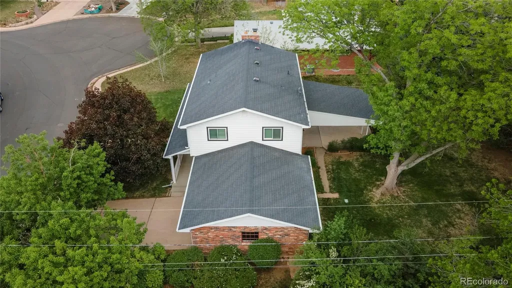 1061 E Briarwood Circle N Centennial CO 80122