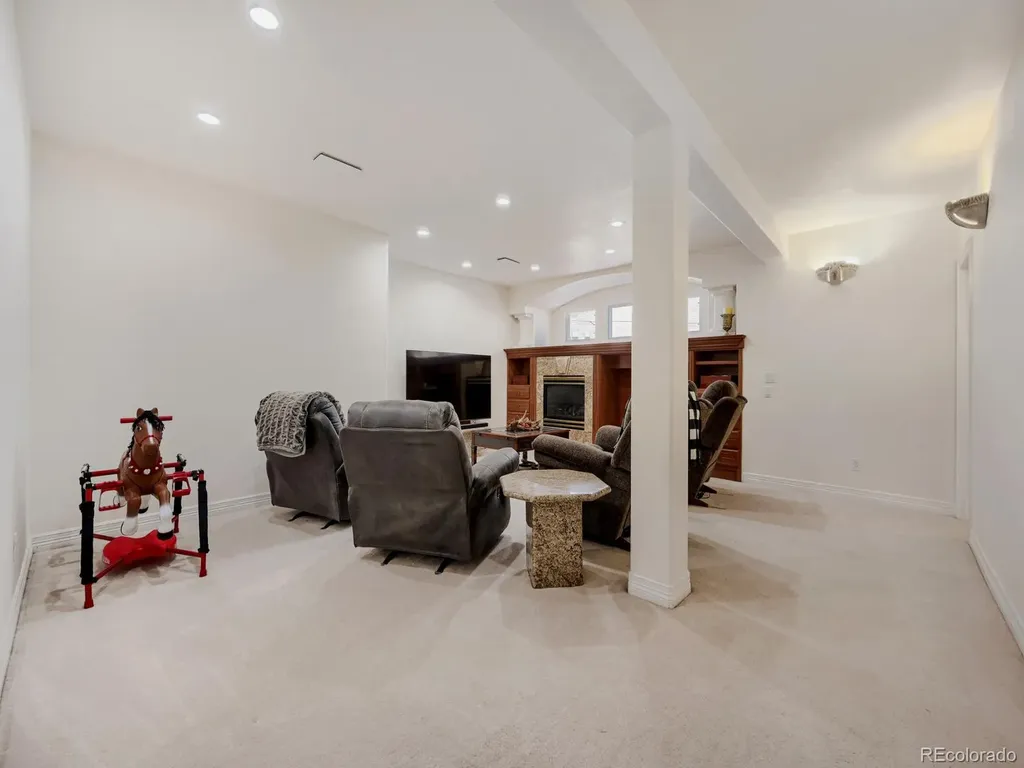 7526 Routt Lane Arvada CO 80005