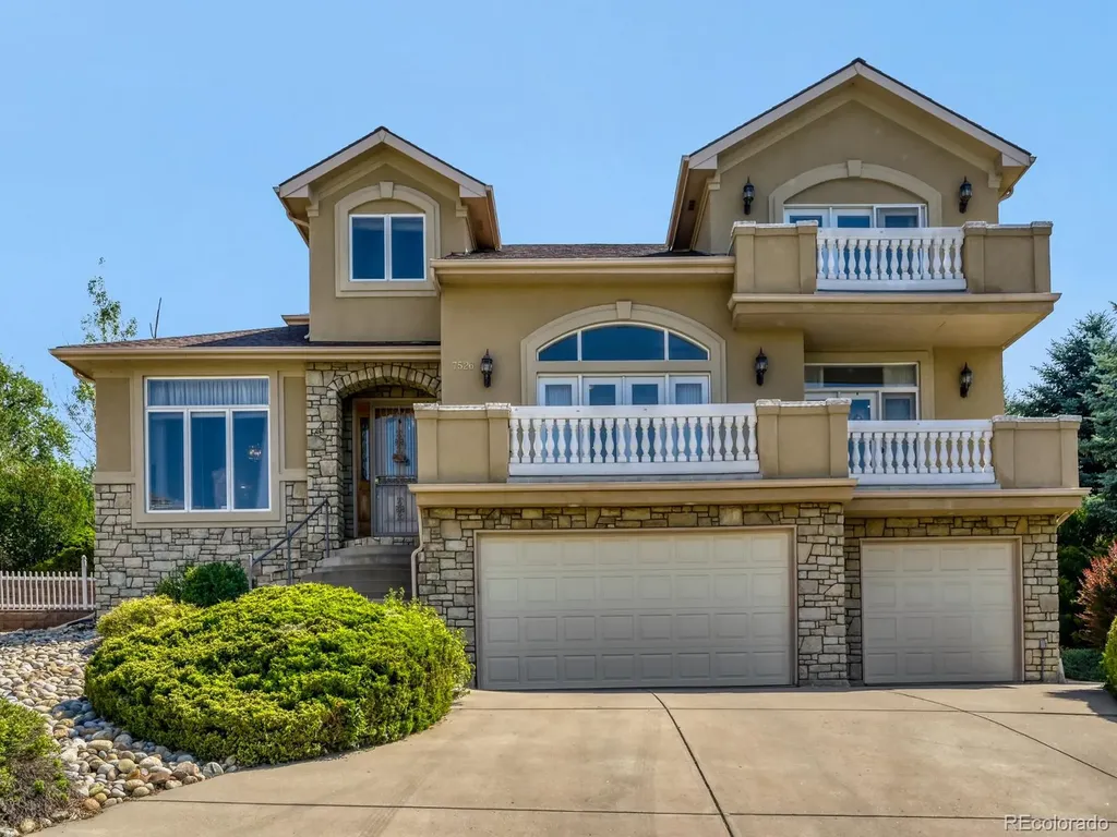 7526 Routt Lane Arvada CO 80005