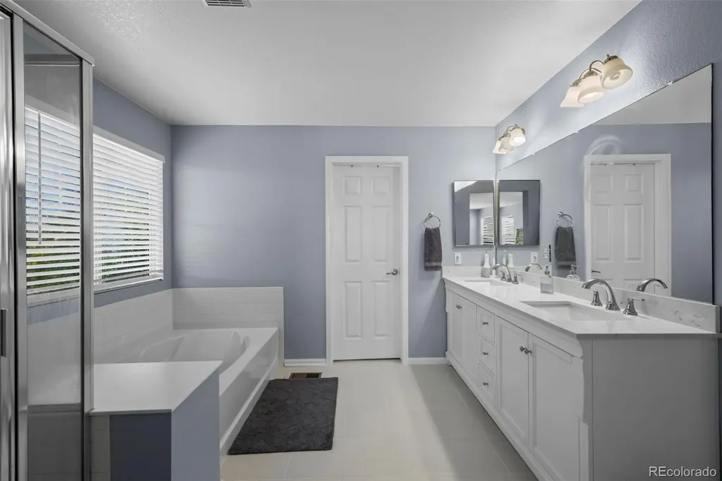 214 N Flat Rock Street Aurora CO 80018