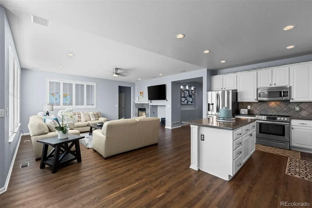 214 N Flat Rock Street Aurora CO 80018