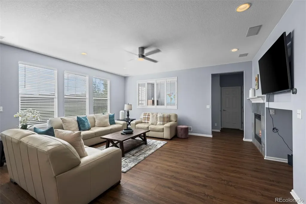 214 N Flat Rock Street Aurora CO 80018