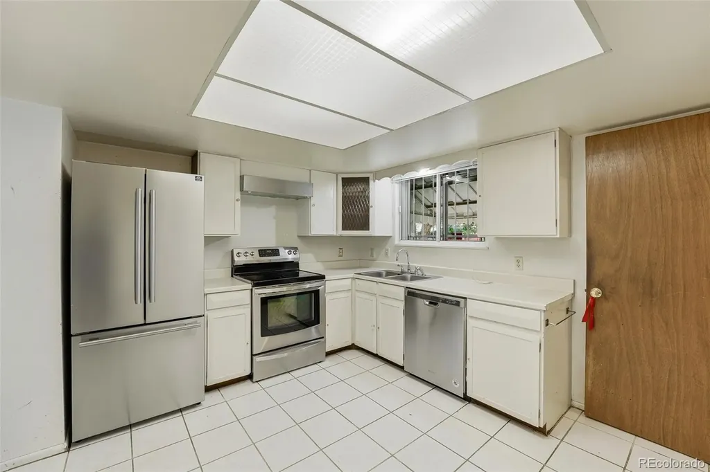 5020 Troy Street Denver CO 80239