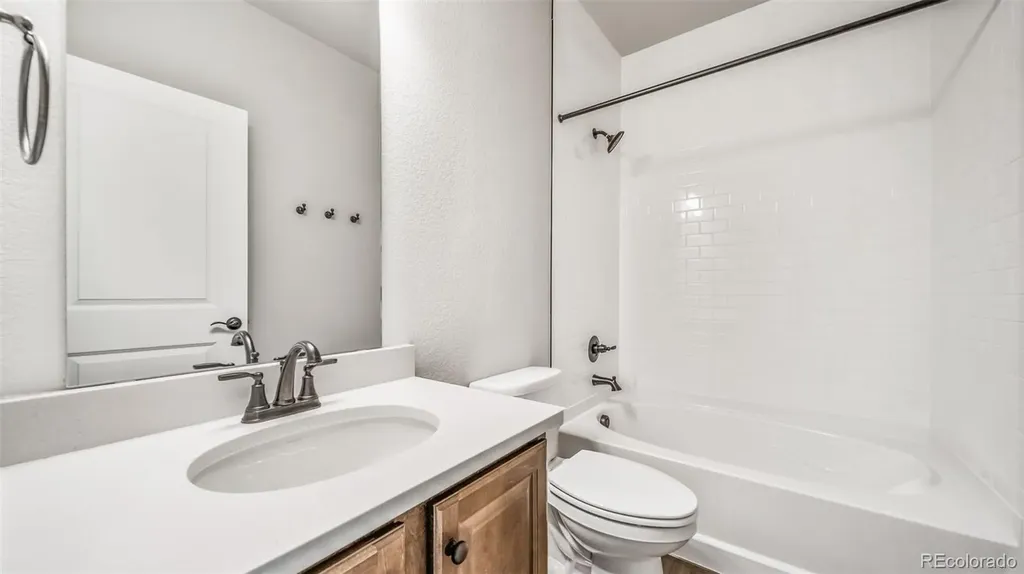 4858 N Sicily Court Aurora CO 80019