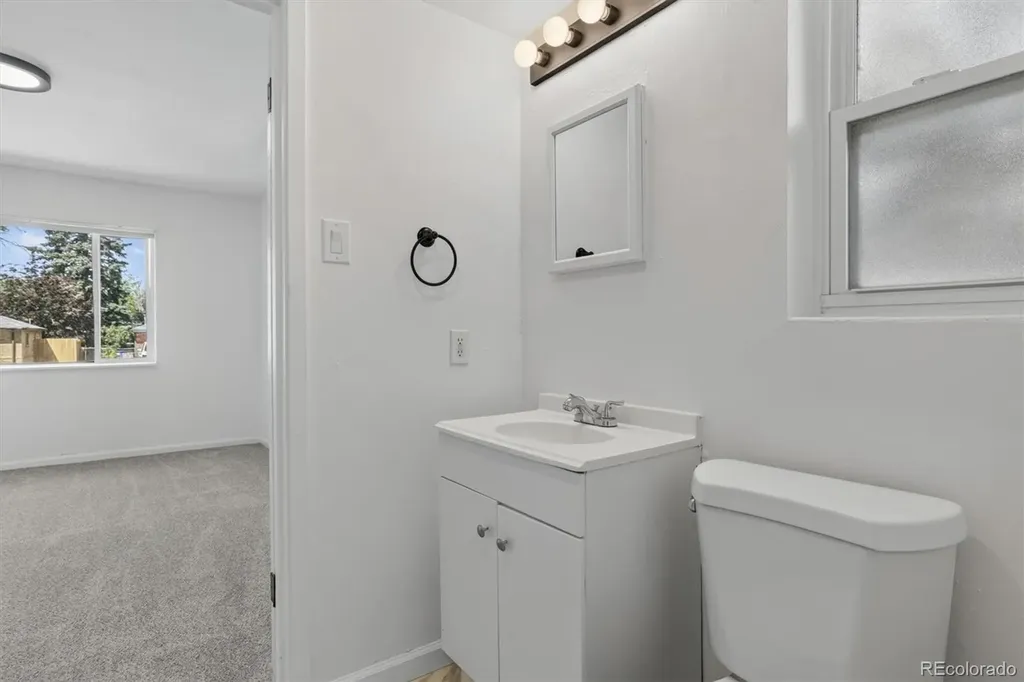 900 Quentin Street Aurora CO 80011