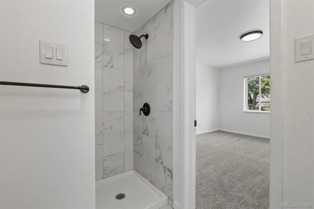 900 Quentin Street Aurora CO 80011