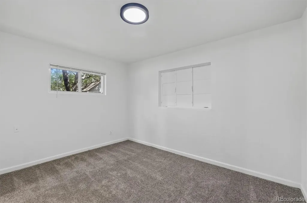 900 Quentin Street Aurora CO 80011