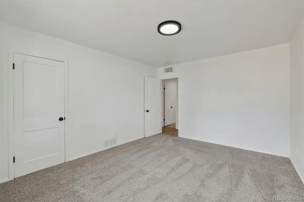 900 Quentin Street Aurora CO 80011