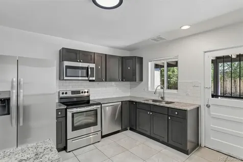 900 Quentin Street Aurora CO 80011