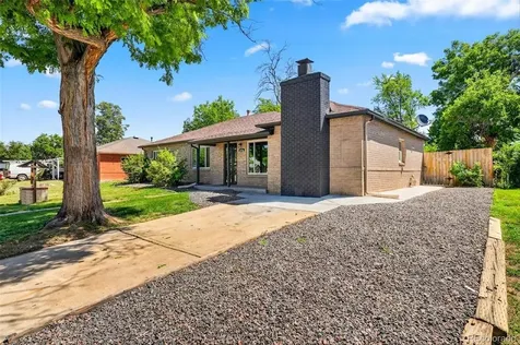 900 Quentin Street Aurora CO 80011