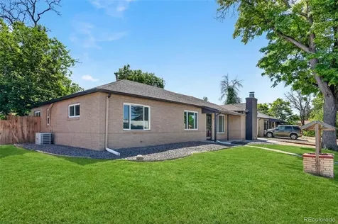 900 Quentin Street Aurora CO 80011