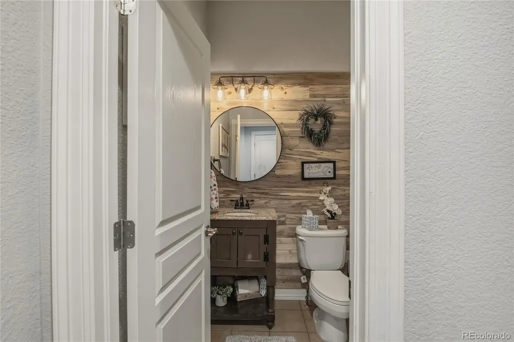25042 E Davies Drive Aurora CO 80016