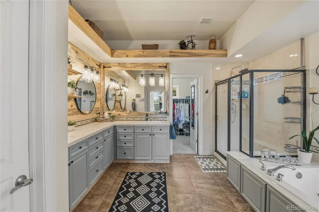 25042 E Davies Drive Aurora CO 80016