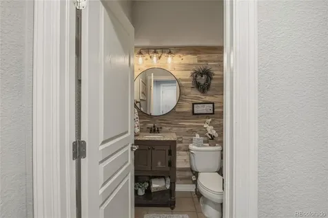 25042 E Davies Drive Aurora CO 80016