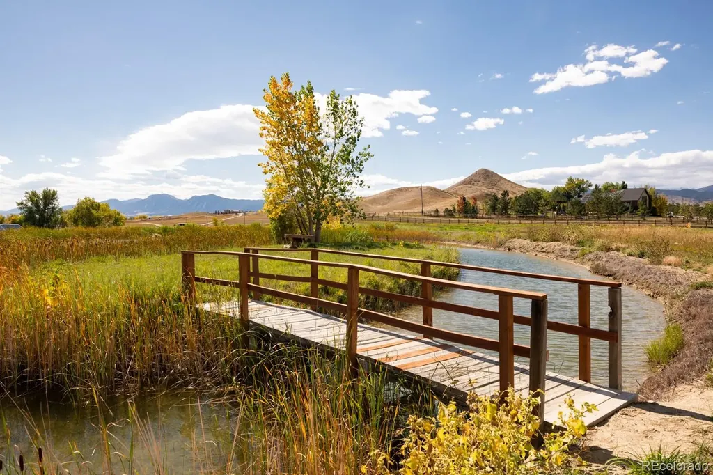 5952 Oxford Road Niwot CO 80503