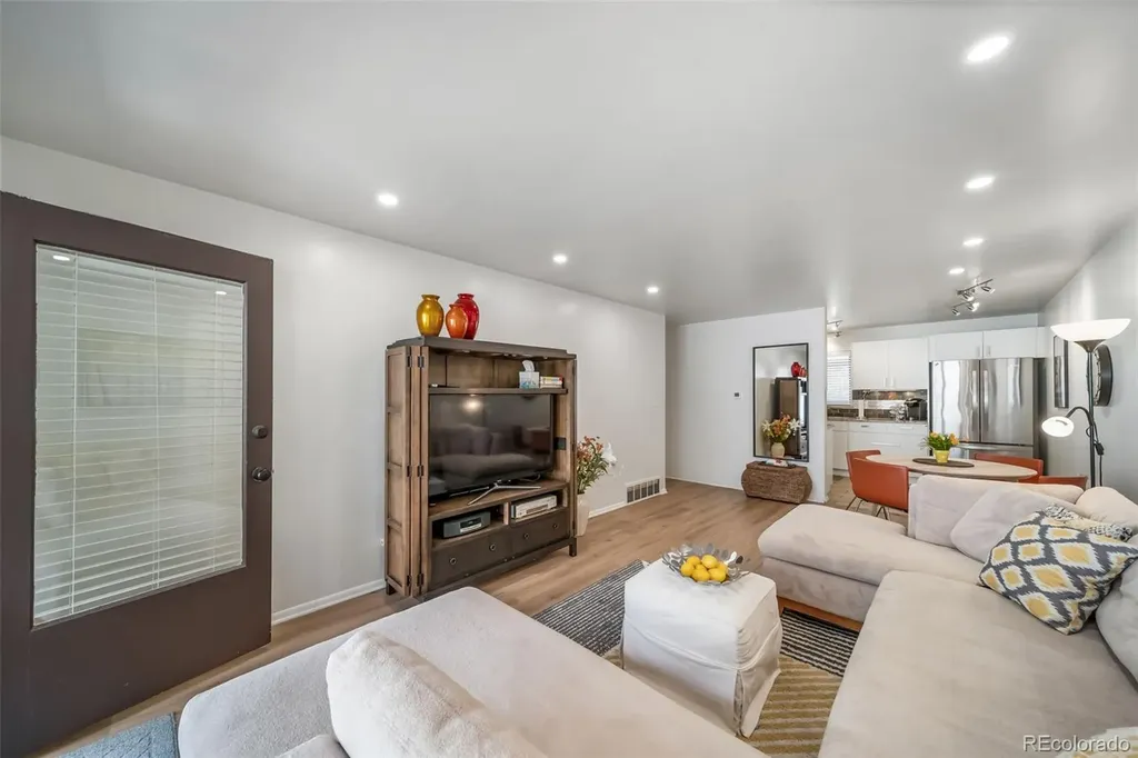 532 Clayton Street Denver CO 80206