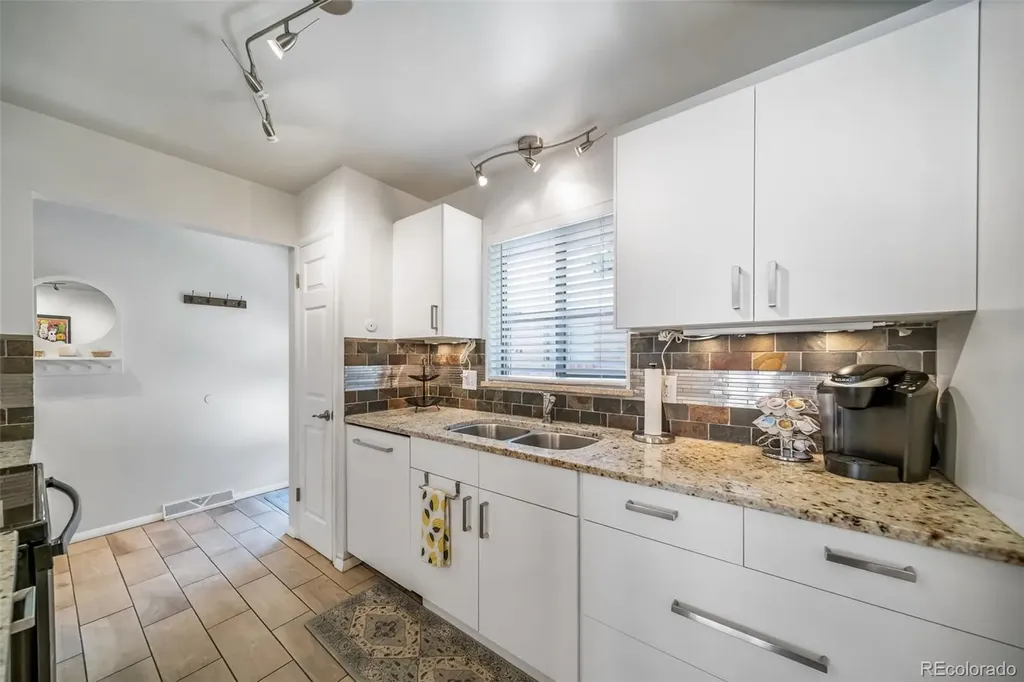532 Clayton Street Denver CO 80206