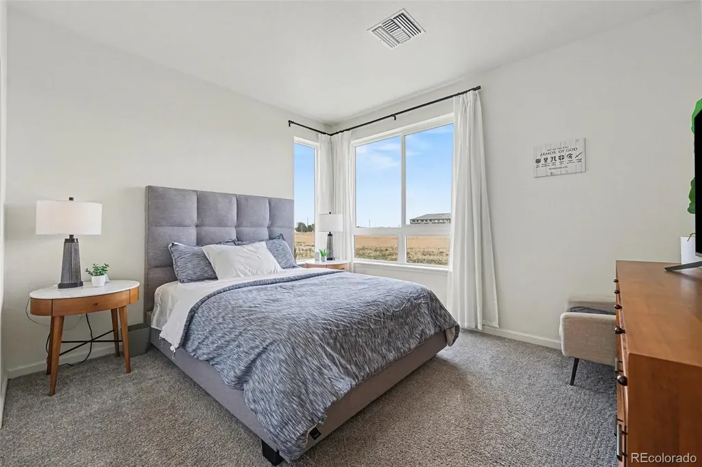 6153 N Ceylon Street Denver CO 80249