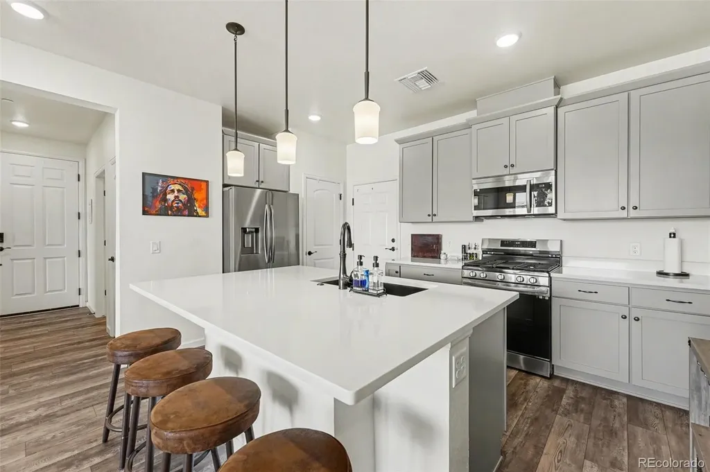 6153 N Ceylon Street Denver CO 80249