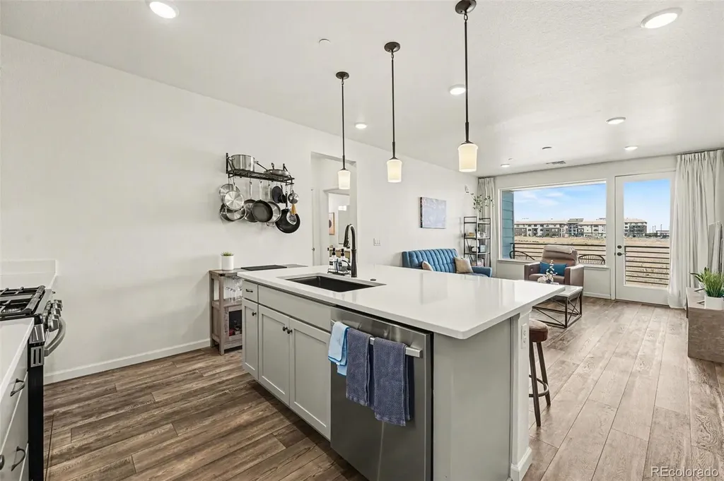 6153 N Ceylon Street Denver CO 80249