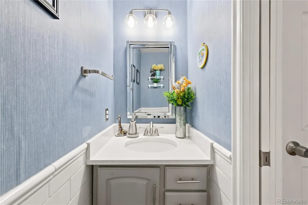 5842 W Atlantic Place Denver CO 80227