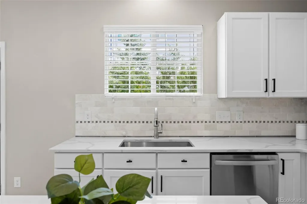 5060 S Riviera Court Aurora CO 80015