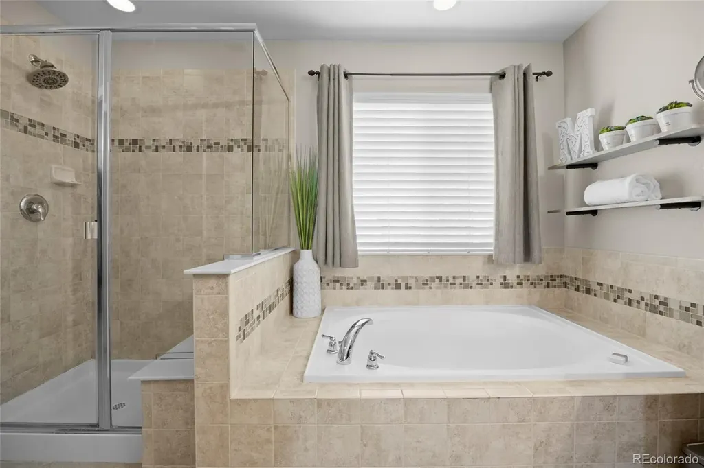 5060 S Riviera Court Aurora CO 80015