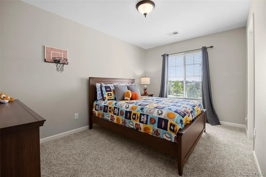 5060 S Riviera Court Aurora CO 80015