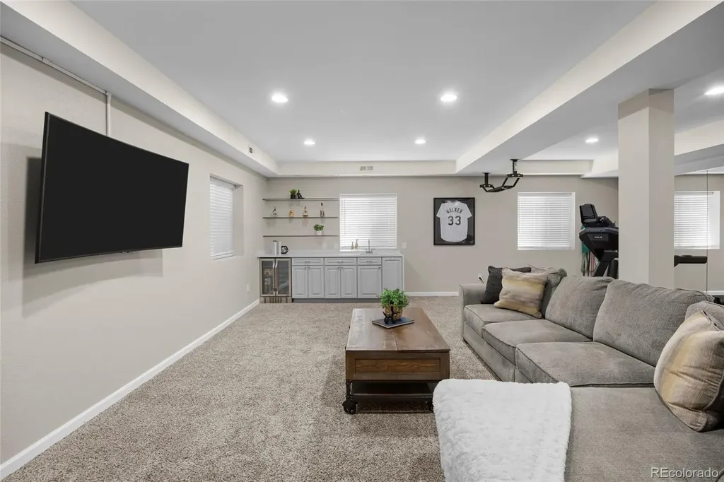 5060 S Riviera Court Aurora CO 80015