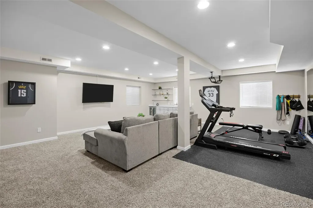 5060 S Riviera Court Aurora CO 80015