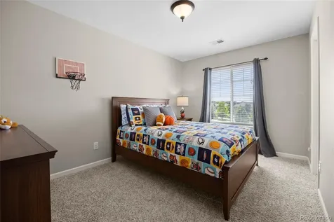 5060 S Riviera Court Aurora CO 80015