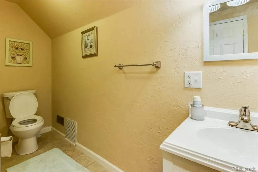 33186 Little Bear Drive Trinidad CO 81082