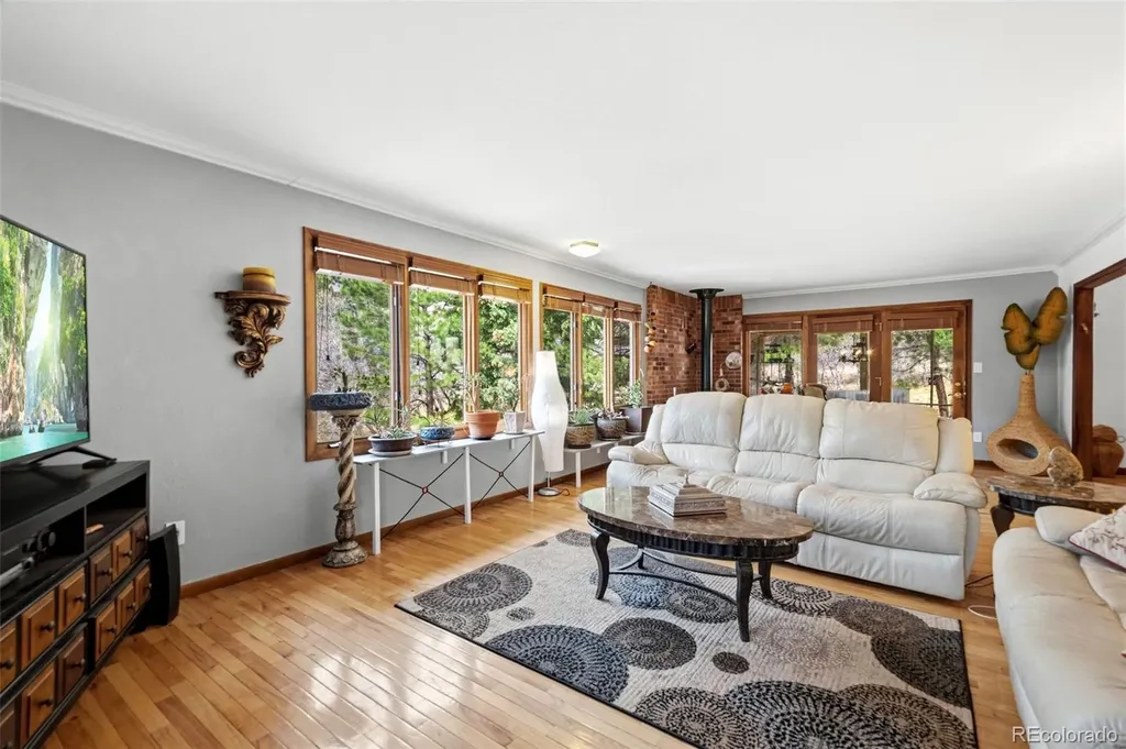 6323 Pike Circle Larkspur CO 80118