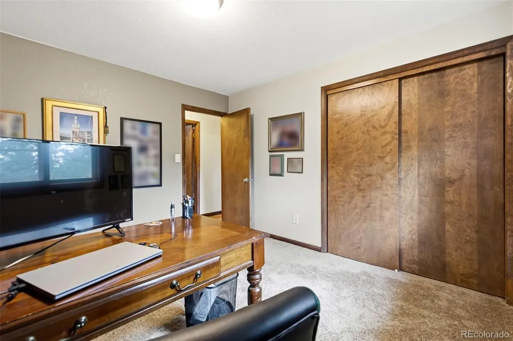 6323 Pike Circle Larkspur CO 80118