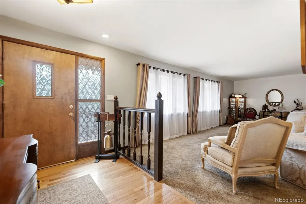 6323 Pike Circle Larkspur CO 80118