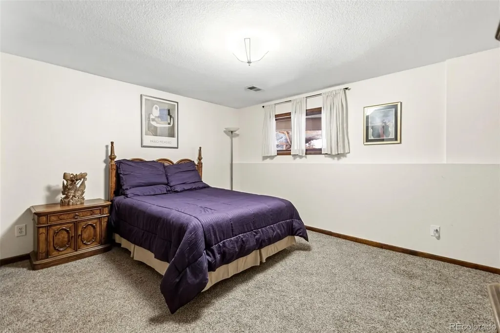 6323 Pike Circle Larkspur CO 80118