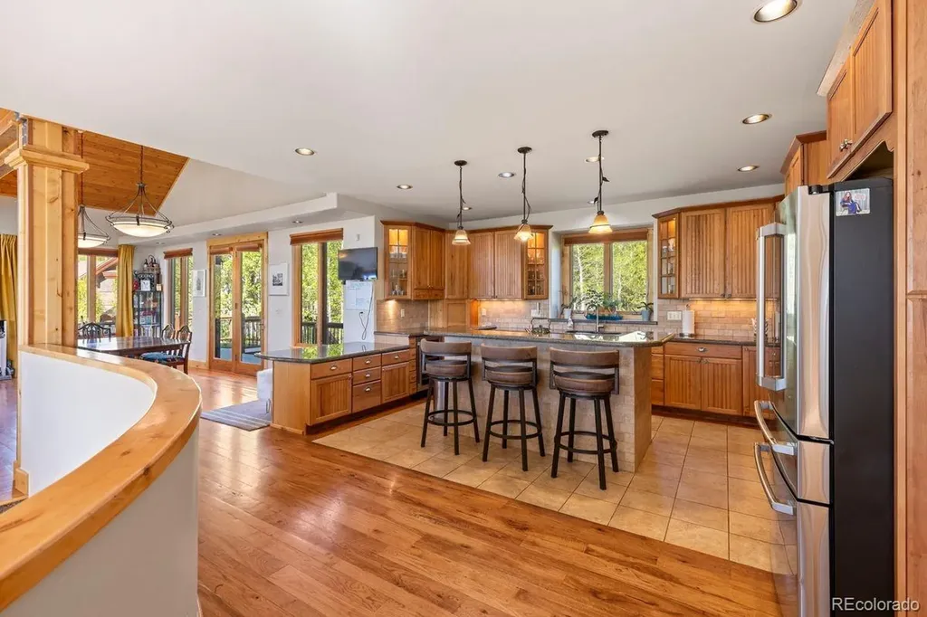 221 Kings Court Silverthorne CO 80498