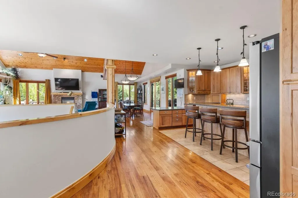 221 Kings Court Silverthorne CO 80498
