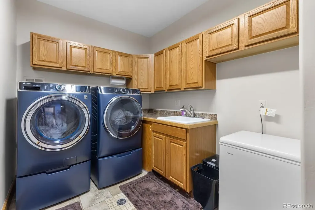 221 Kings Court Silverthorne CO 80498