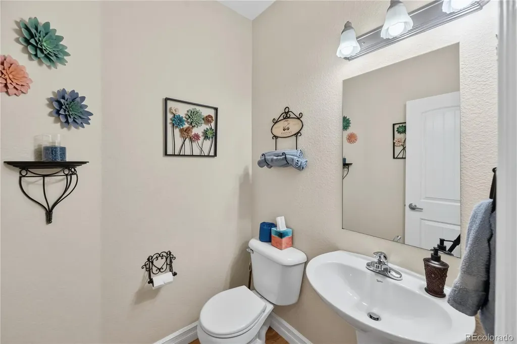 10281 Foxfire Street Longmont CO 80504