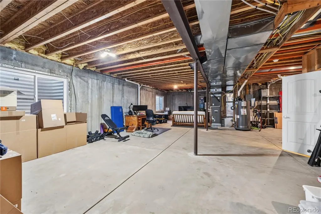 10281 Foxfire Street Longmont CO 80504